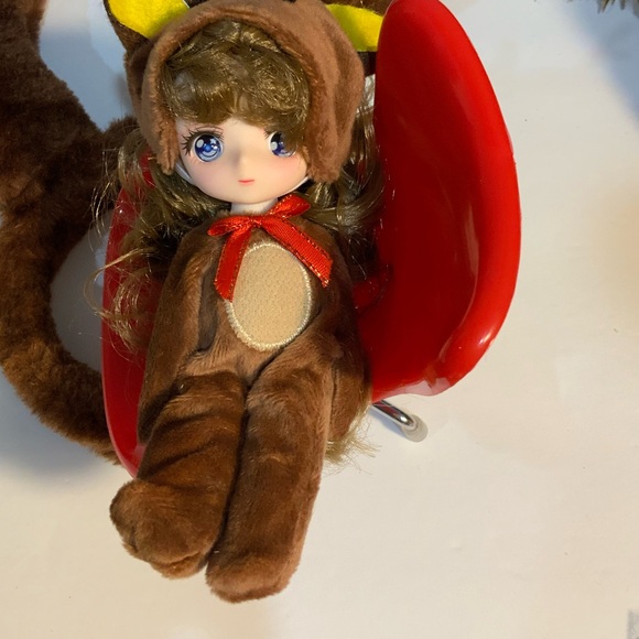 Small Brunette Doll in Reindeer costume. - Picture 8 of 14